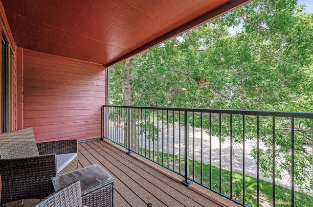 8019 Xerxes Avenue S 202, Bloomington, MN 55431