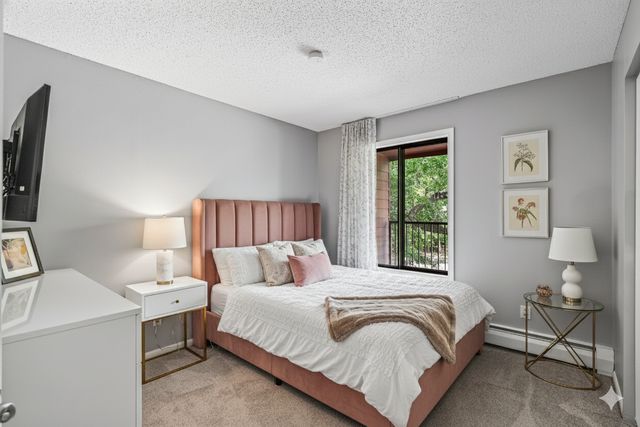 8019 Xerxes Avenue S 202, Bloomington, MN 55431