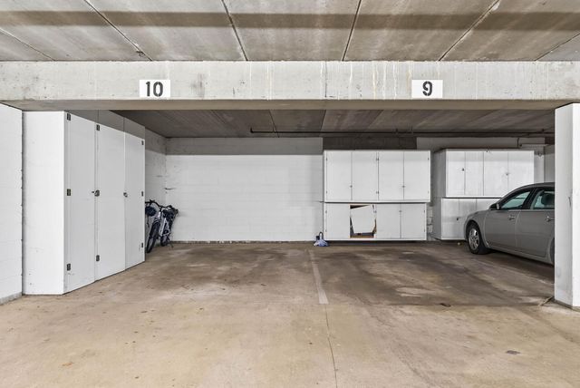 8019 Xerxes Avenue S 202, Bloomington, MN 55431