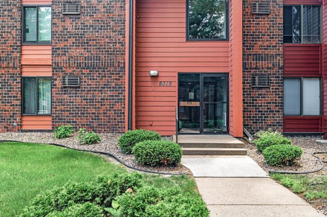 8019 Xerxes Avenue S 202, Bloomington, MN 55431