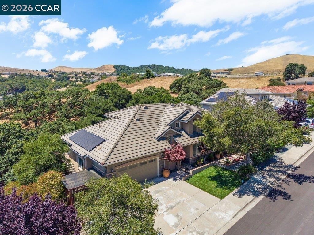 Image 1 of property listing at 11183 Brittany Ln, Dublin, CA 94568