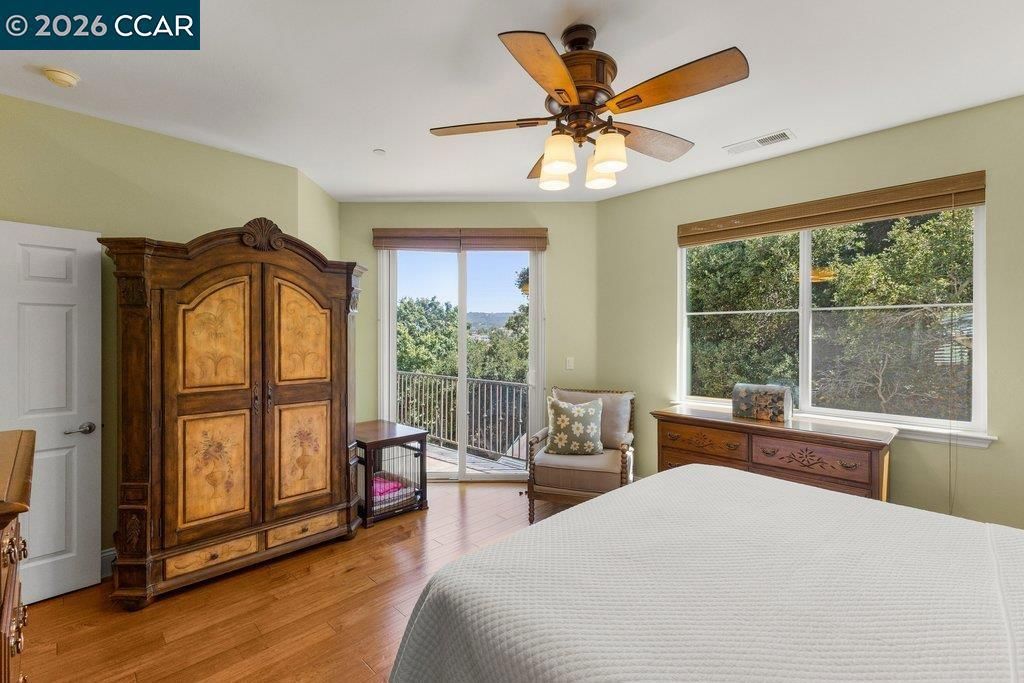 Image 23 of property listing at 11183 Brittany Ln, Dublin, CA 94568