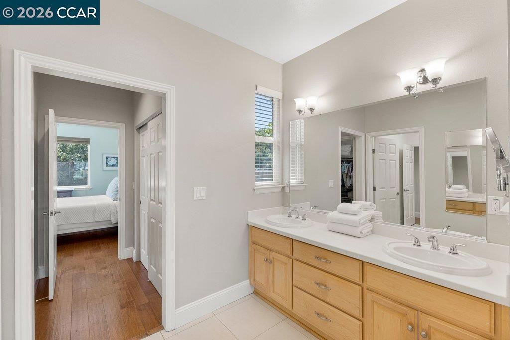Image 27 of property listing at 11183 Brittany Ln, Dublin, CA 94568