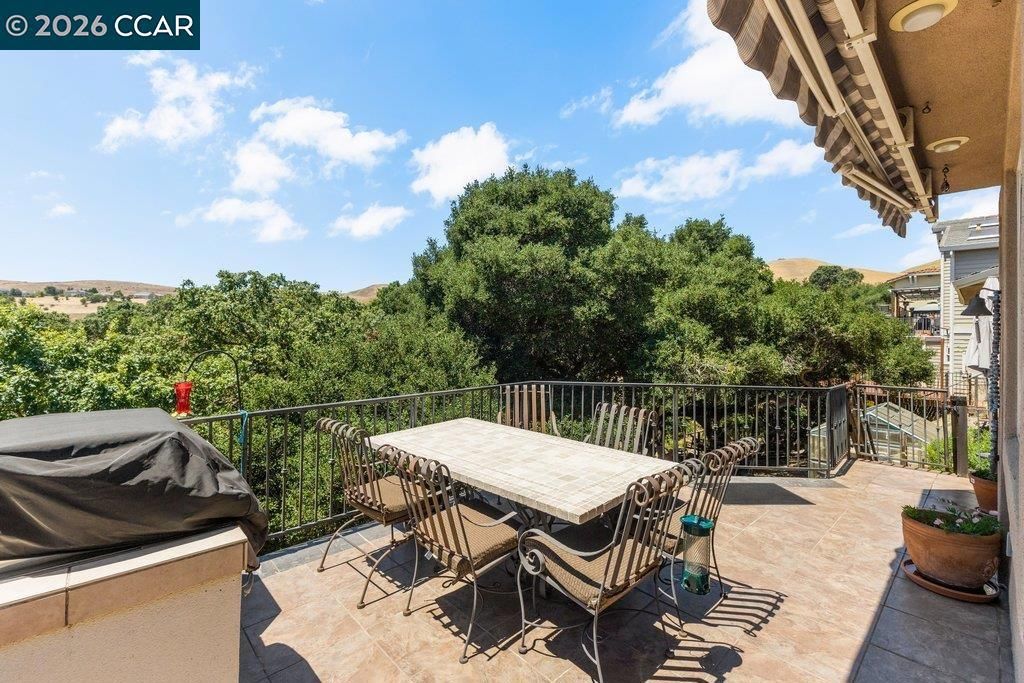 Image 43 of property listing at 11183 Brittany Ln, Dublin, CA 94568