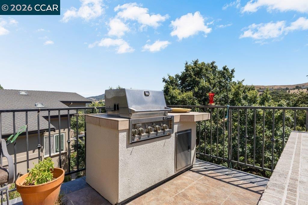 Image 46 of property listing at 11183 Brittany Ln, Dublin, CA 94568
