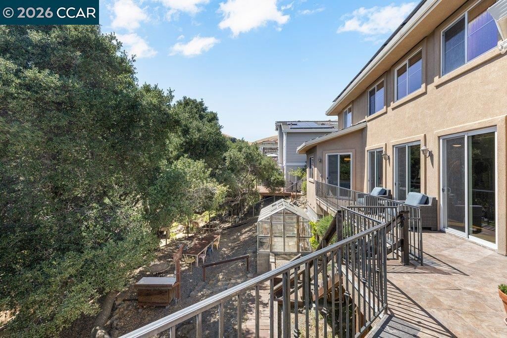 Image 50 of property listing at 11183 Brittany Ln, Dublin, CA 94568