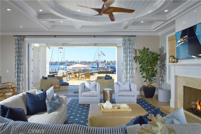 1324 E Balboa Boulevard, Newport Beach, CA 92661