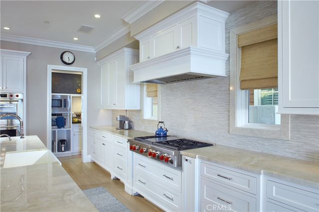 1324 E Balboa Boulevard, Newport Beach, CA 92661
