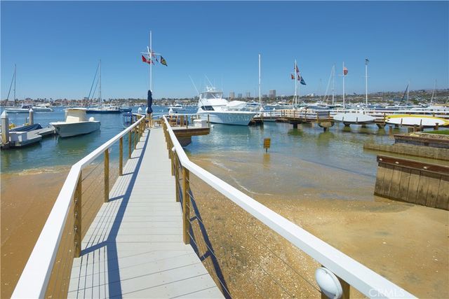 1324 E Balboa Boulevard, Newport Beach, CA 92661