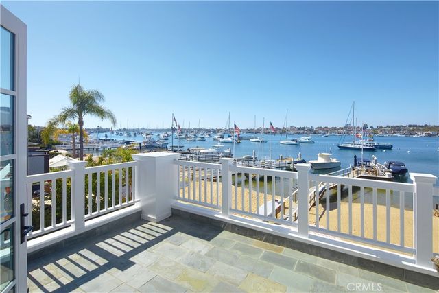 1324 E Balboa Boulevard, Newport Beach, CA 92661