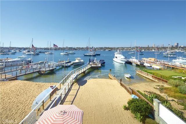 1324 E Balboa Boulevard, Newport Beach, CA 92661