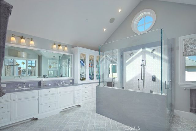 1324 E Balboa Boulevard, Newport Beach, CA 92661