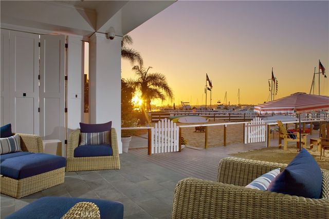 1324 E Balboa Boulevard, Newport Beach, CA 92661