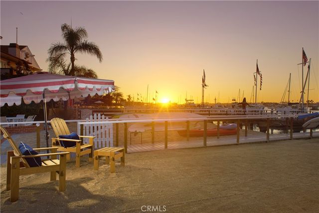 1324 E Balboa Boulevard, Newport Beach, CA 92661