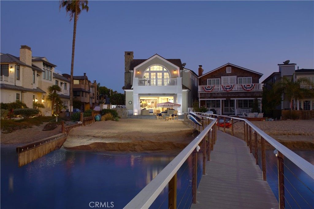 1324 E Balboa Boulevard, Newport Beach, CA 92661