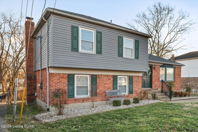 4405 Burgundy Dr, Jeffersontown, KY 40299