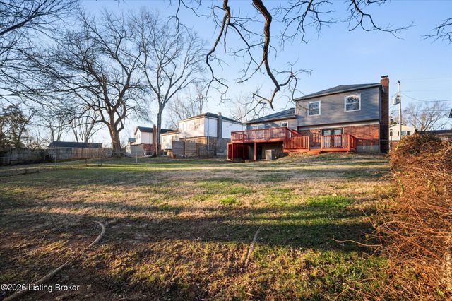 4405 Burgundy Dr, Jeffersontown, KY 40299