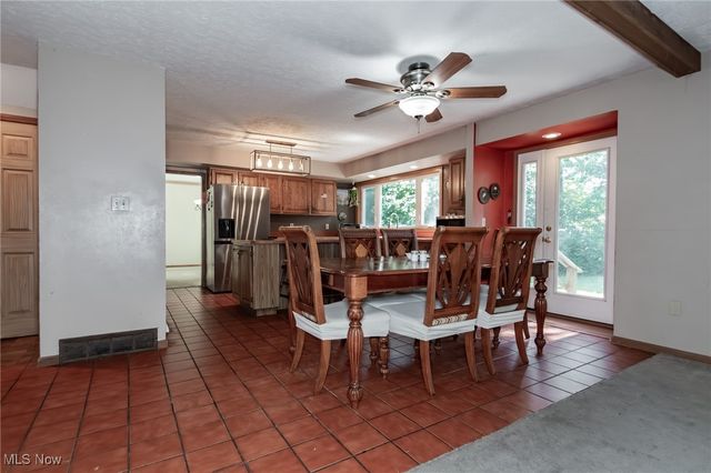 6464 Woodhawk Drive, Mayfield Heights, OH 44124