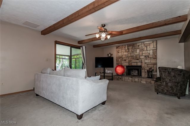 6464 Woodhawk Drive, Mayfield Heights, OH 44124