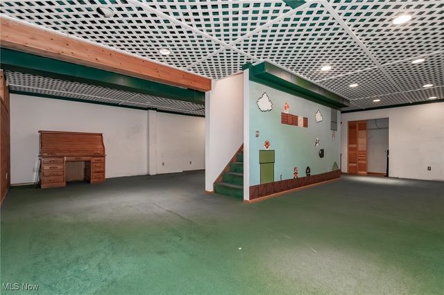 6464 Woodhawk Drive, Mayfield Heights, OH 44124