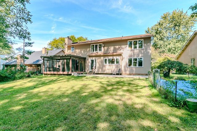 6464 Woodhawk Drive, Mayfield Heights, OH 44124