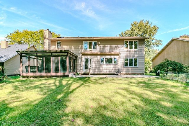 6464 Woodhawk Drive, Mayfield Heights, OH 44124