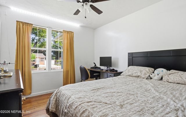 6024 TRANSYLVANIA Avenue, Jacksonville, FL 32210