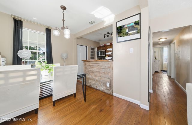 6024 TRANSYLVANIA Avenue, Jacksonville, FL 32210