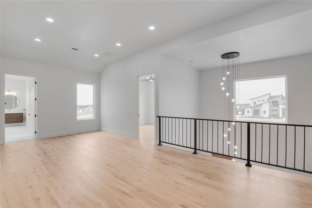 436 Whispering Way, Red Oak, TX 75154