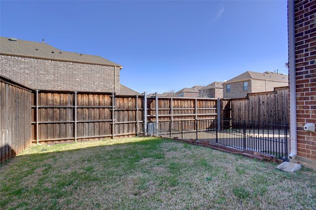 2228 6th Avenue, Flower Mound, TX 75028