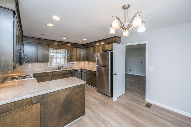 37 Milano Street, Hanahan, SC 29410