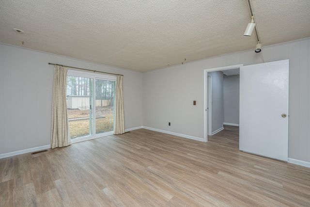 37 Milano Street, Hanahan, SC 29410