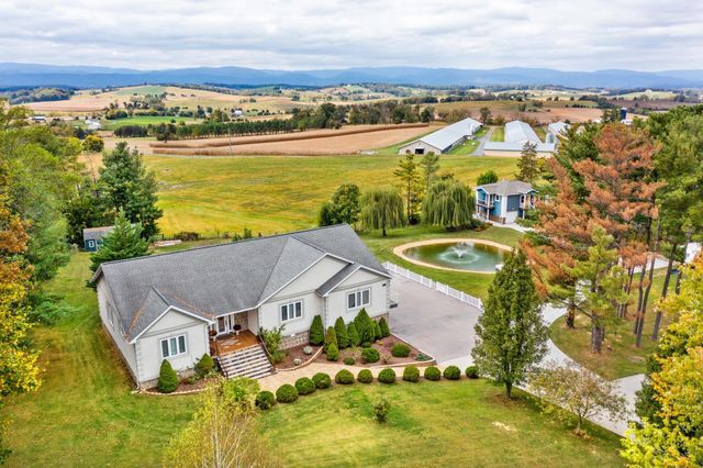 76 CENTERVILLE RD, Bridgewater, VA 22812