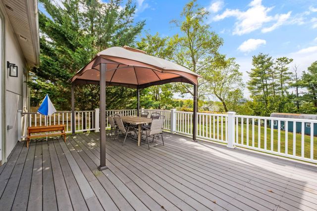 76 CENTERVILLE RD, Bridgewater, VA 22812