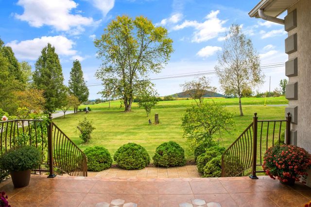 76 CENTERVILLE RD, Bridgewater, VA 22812