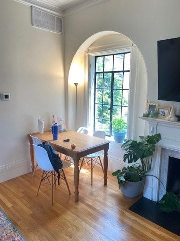 73 Pinckney 4, Boston, MA 02114