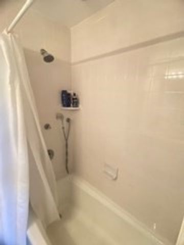 73 Pinckney 4, Boston, MA 02114