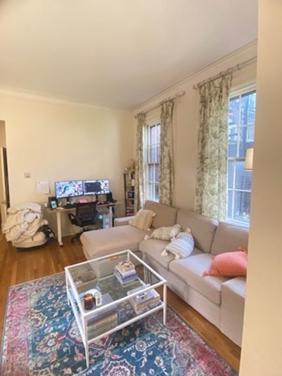 73 Pinckney 4, Boston, MA 02114