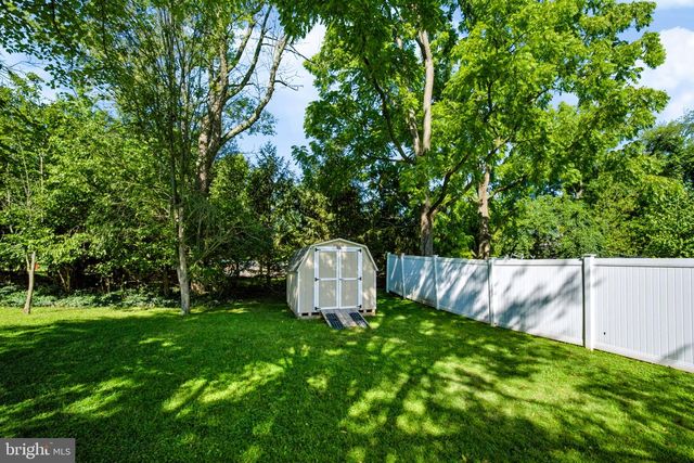 2201 SHETLAND DR, Warrington, PA 18976