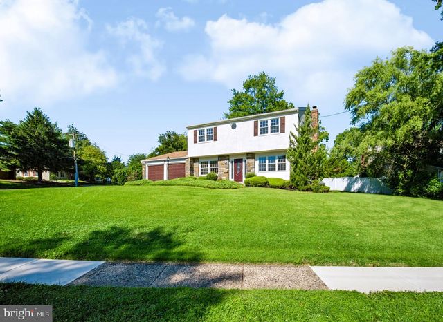2201 SHETLAND DR, Warrington, PA 18976