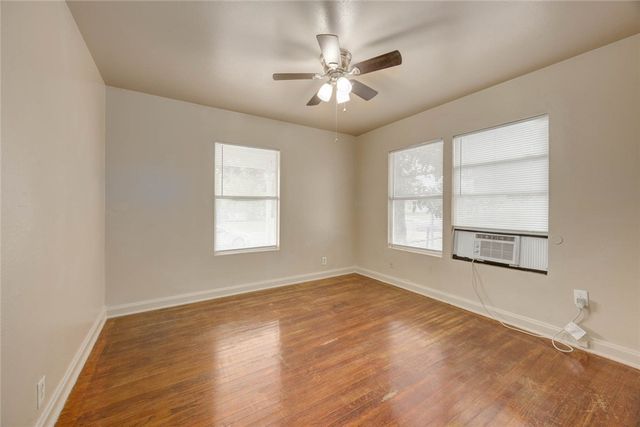 423 Fairview Dr, Corpus Christi, TX 78408