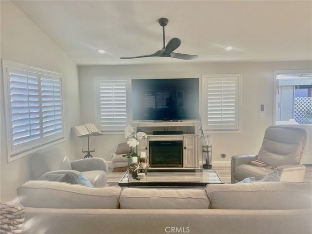 135 Liberty, Newport Beach, CA 92660