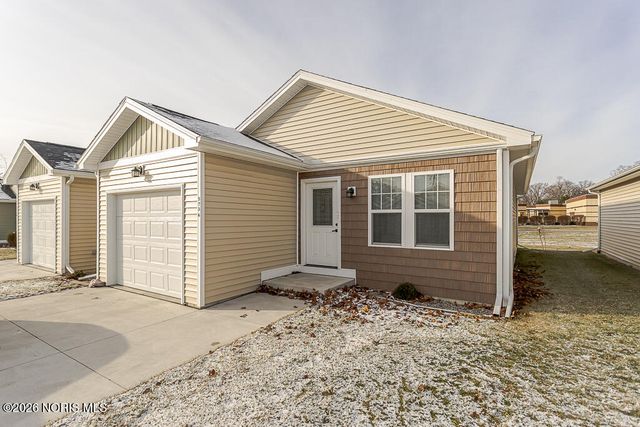 5736 Aurora Place, Sylvania, OH 43560