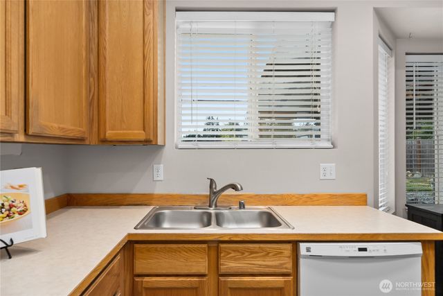 10118 231st Avenue E, Buckley, WA 98321