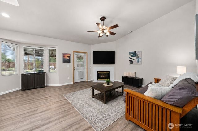 10118 231st Avenue E, Buckley, WA 98321