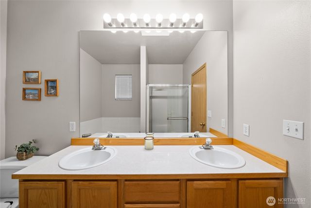 10118 231st Avenue E, Buckley, WA 98321