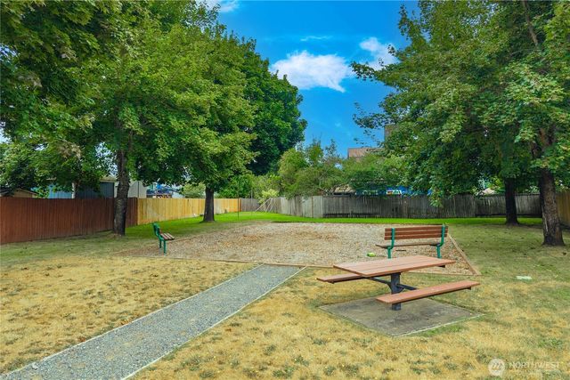 10118 231st Avenue E, Buckley, WA 98321