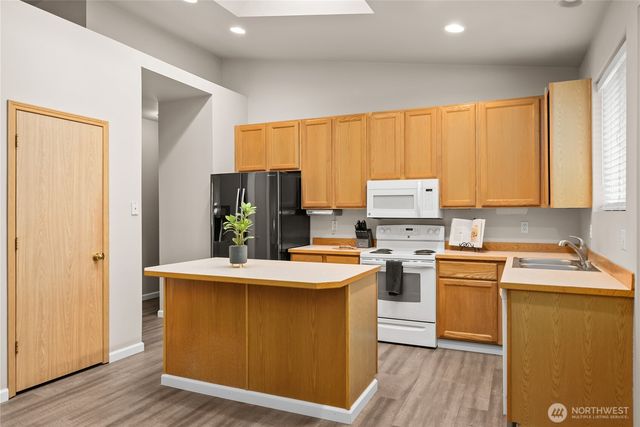 10118 231st Avenue E, Buckley, WA 98321