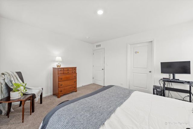 1522 Hollow Tree Lane, Pingree Grove, IL 60140