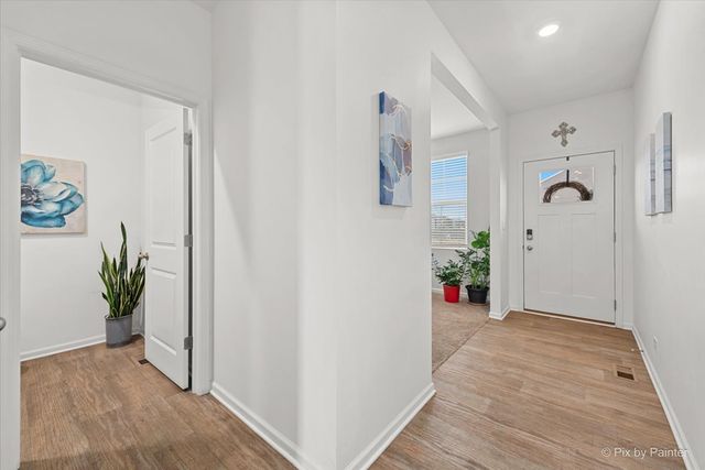 1522 Hollow Tree Lane, Pingree Grove, IL 60140